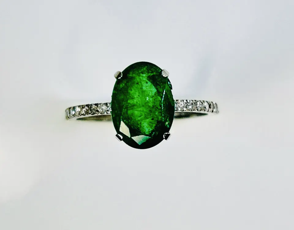 Beautiful 2.60 CT Natural Emerald Ring With Natural Diamonds & Platinum 950
