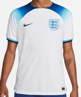 England 2022 - 2023 Football Shirt - M
