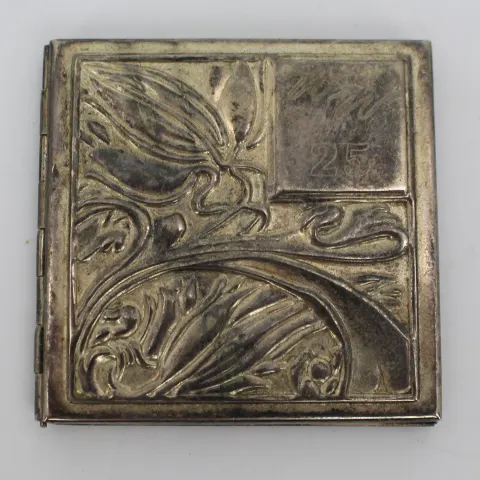 Vintage Compact
