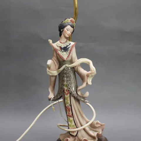 Japanese Geisha Oriental Table Lamp A/F