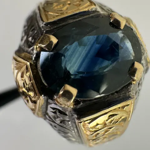 Gold and Silver Ring With Natural Sapphire 2.50ct