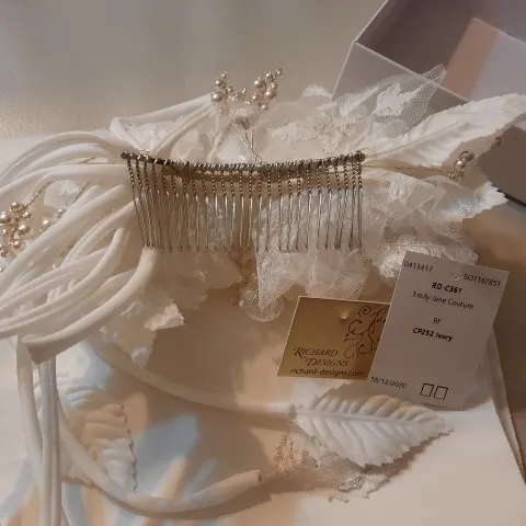 Richard Designs ivory headpiece RRP £169