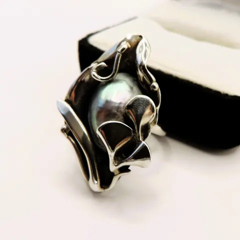 Artisan Sterling Silver Cultured Pearl Foliate Ring