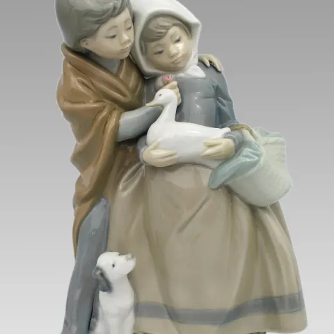 Nao By Lladro Figurine