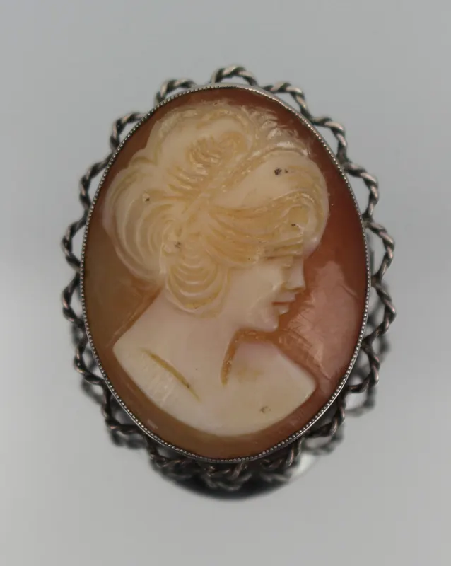 Antique Shell Cameo Brooch in Sterling Silver Mount