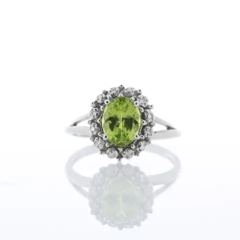 9ct White Gold Cluster Diamond And Peridot Ring (P1.40) 0.09