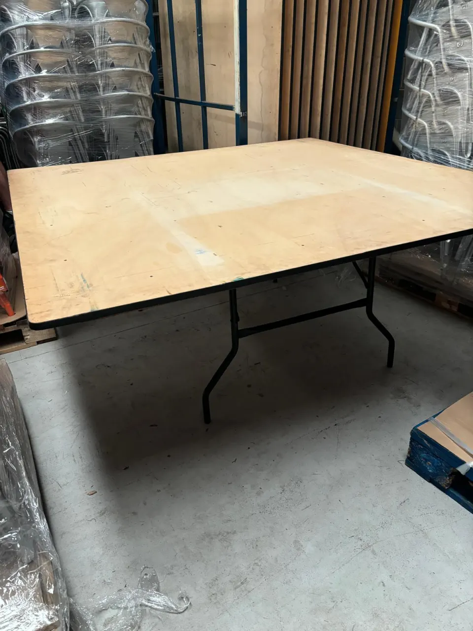 Lot of 13 x 6ft x 6ft Square Banqueting Tables (with fold up legs)