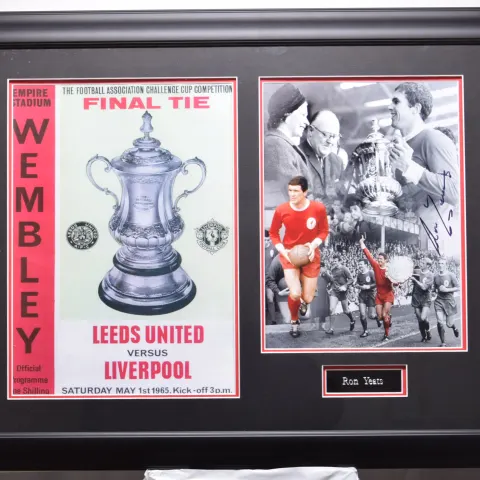 RON YEATS original signature presentation.