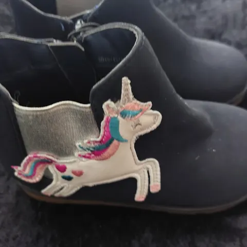 Child Boots. Size 9 Unicorn New