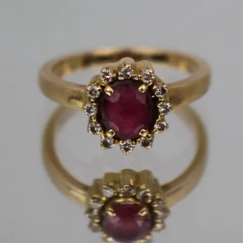 18ct Ruby Ring