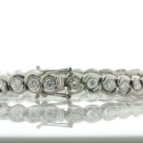18ct White Gold Ladies Dress Diamond Bracelet 7 Inch 5.00 Carats