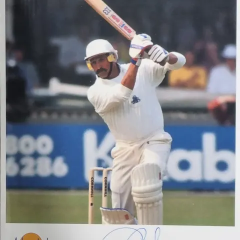 Graham Gooch Original Signature