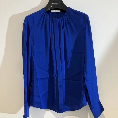 Hugo Boss Blue Silk Blouse worn by the Body Double