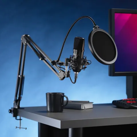 (176/5P) Lot RRP £147. 3x Red5 Nova Gaming Microphone Kit RRP £49 Each. (All Units Have Return To M