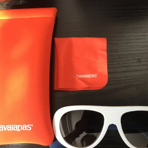 Havaianas RIO/M Retro Sunglasses In White Blue Unisex New