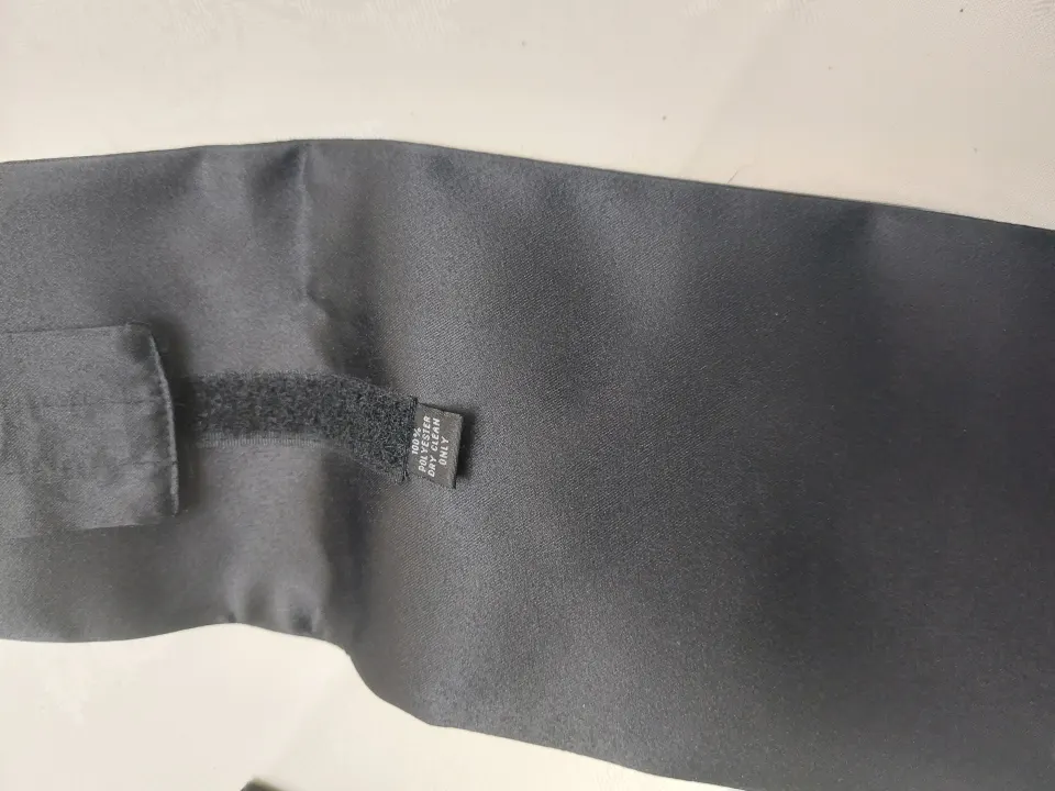 Black garment bags x 10 (RRP £19.99 each)