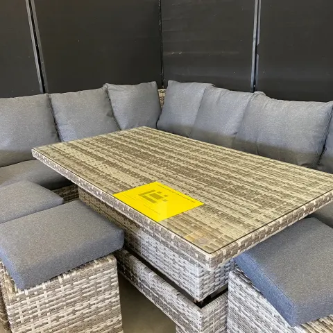 Rise & Fall rattan Garden Set