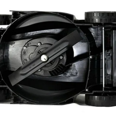 (44/6D) RRP £85. Webb Dynamic 1000W 32cm Push Corded Rotary Electric Lawnmower (WEDE32JDW).