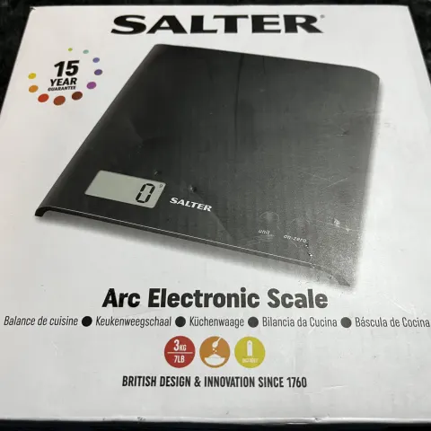 H1/C - Job Lot Electrical items, Scales, Shaver and nail kit