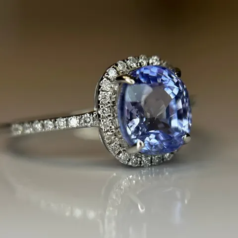 2.51 CT Unheated/Untreated  Ceylon Cornflour Blue Sapphire  Diamonds & 18k Gold