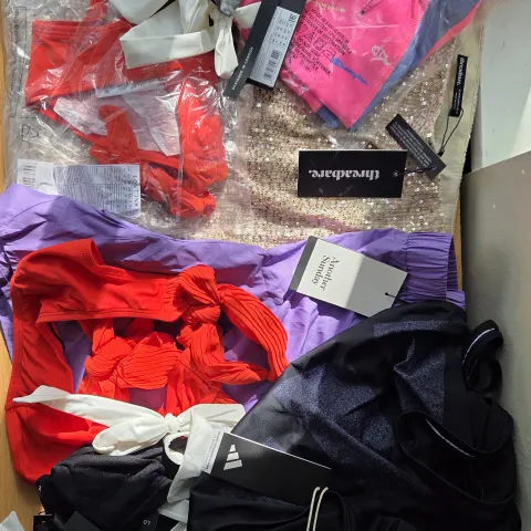 Women's Premium Quality Branded Clothing Bundle Includes 10Pcs of Tops Trousers Bikini Skirts Shorts