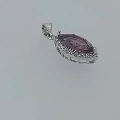 Silver pendant set with cz stones