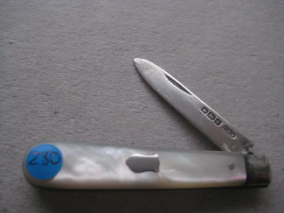 George V Mother of Pearl Hafted Silver Bladed Folding Fruit Knife