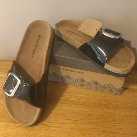 Dunlop “Single Buckle” Ladies Sandals, Size 3, Black - New RRP £35.00