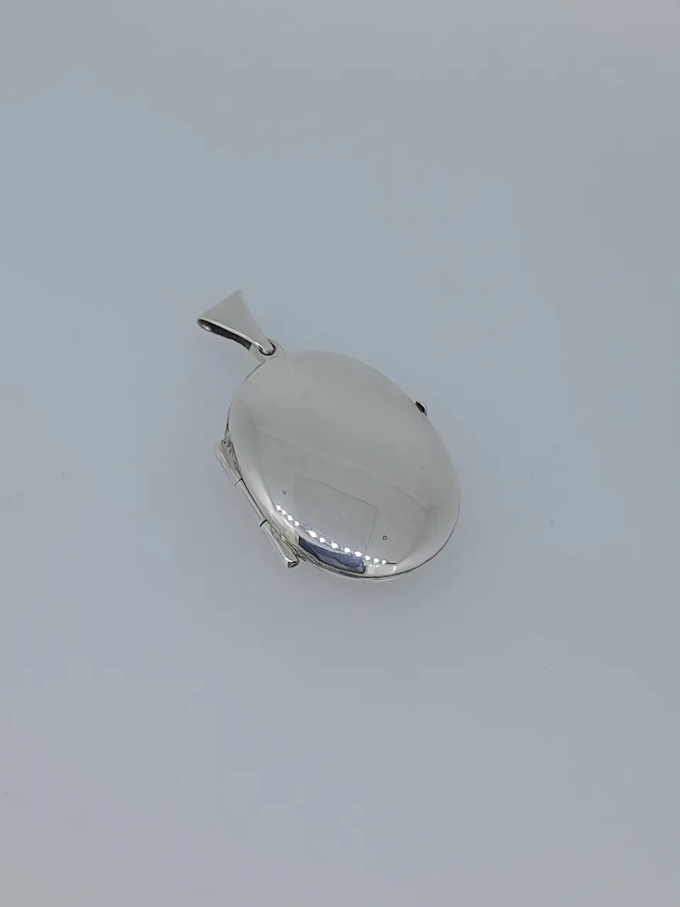 Silver Oval Polished Locket