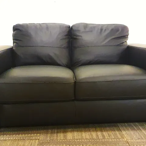 Italian Black Chunky Sofa in pu Leather. 2 seater.  Rrp £1299