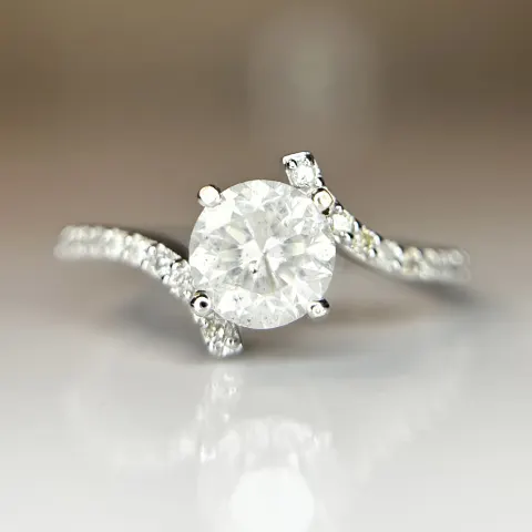 Beautiful 1.49ct Untreated Natural Solitaire Diamond & 18k Gold