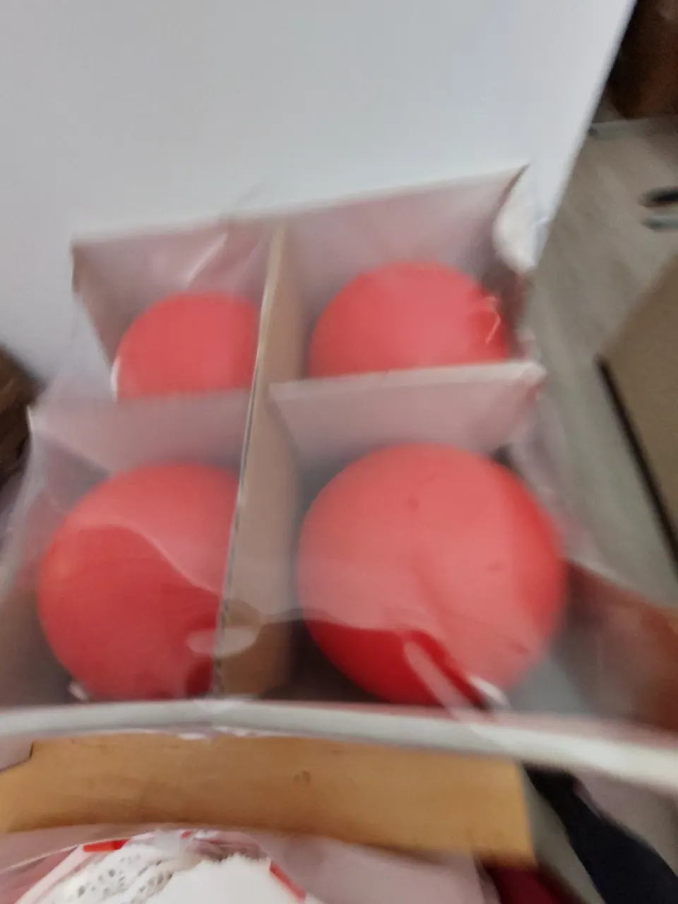 Red Ball Candles 10 cm x 4
