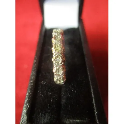 Vintage 9ct Gold Diamond Ring