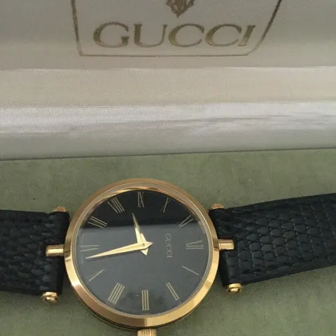Gucci 2000M Stack Watch Gold Plated & Enamel Gucci Black Leather Strap Boxed