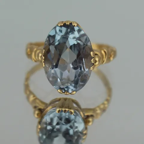 Vintage Aquamarine 18ct Gold Ring