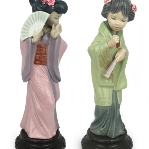 Pair of Lladro Geisha Girl Figurines