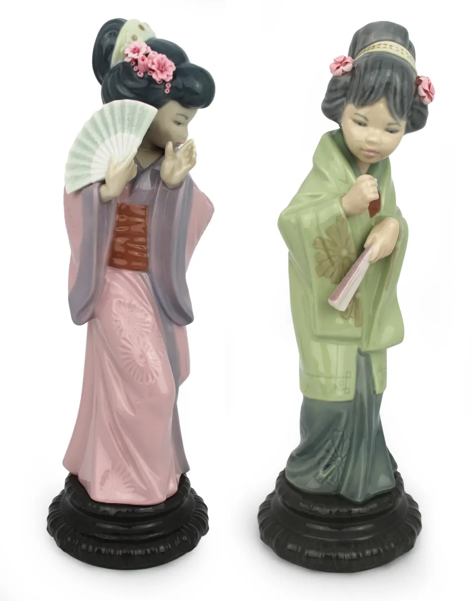 Pair of Lladro Geisha Girl Figurines