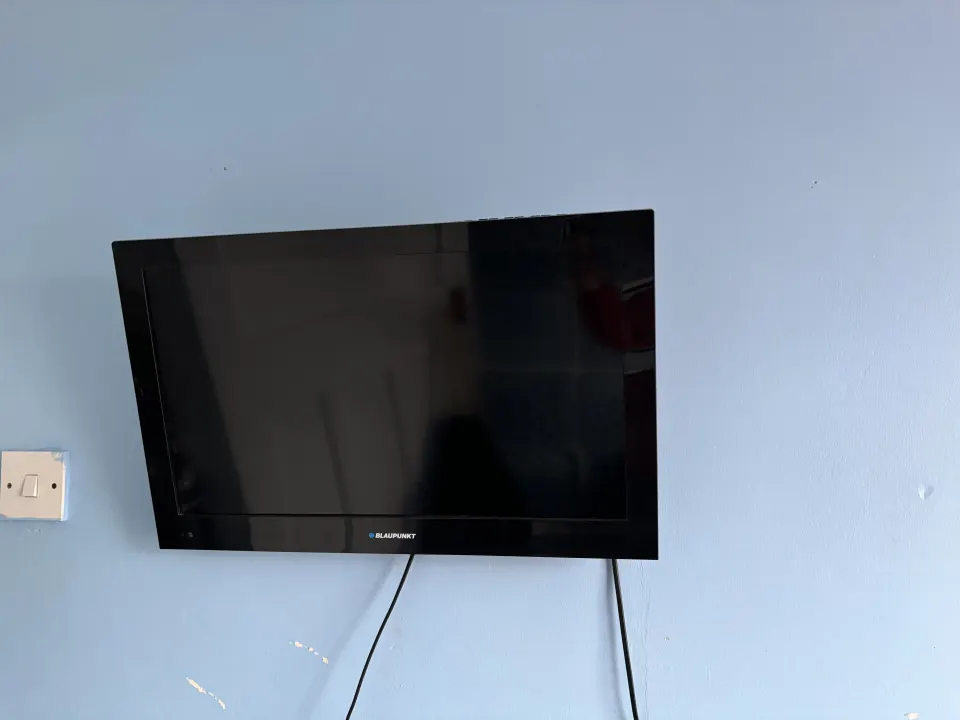 Blaupunkt TV No Remote UNTESTED