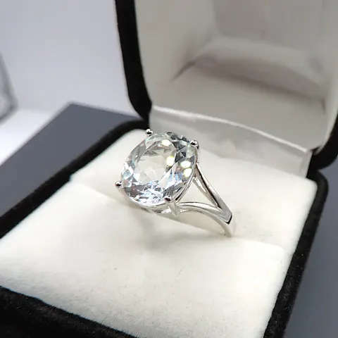 Sterling Silver 6 Carat White Topaz Solitaire Ring New With Gift Box