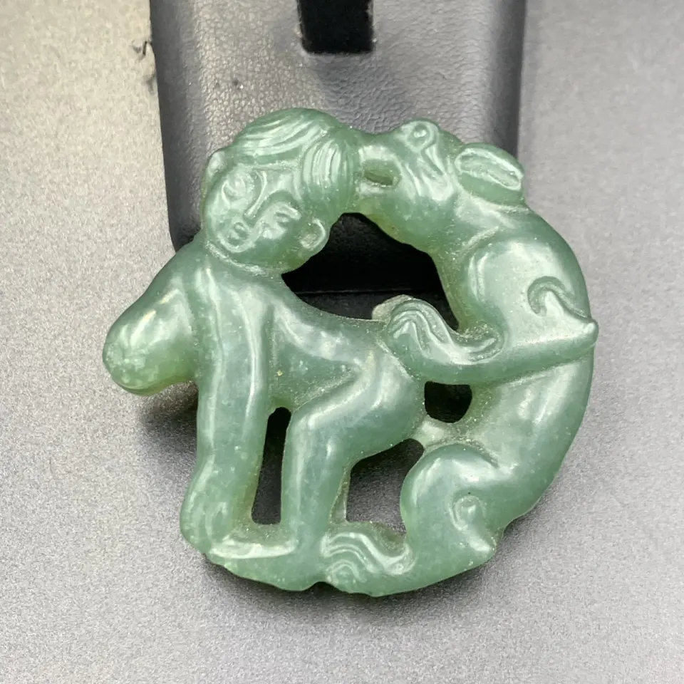 VBY-600, Wonderful Hand Carved Vintage Chinese Green Jade.