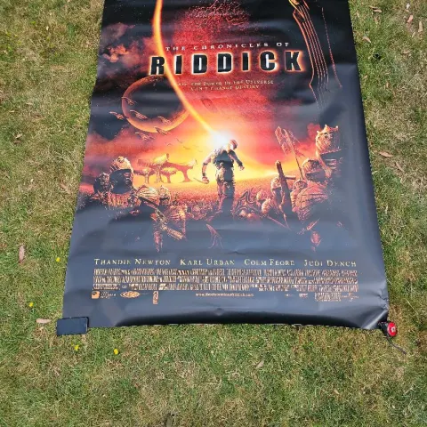Chronicles of Riddick UK Cinema Vinyl Banner Vin Diesel Judi Dench