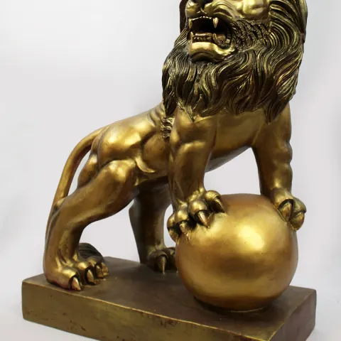 Hand Painted Composite Sculpture of Roaring Lion
