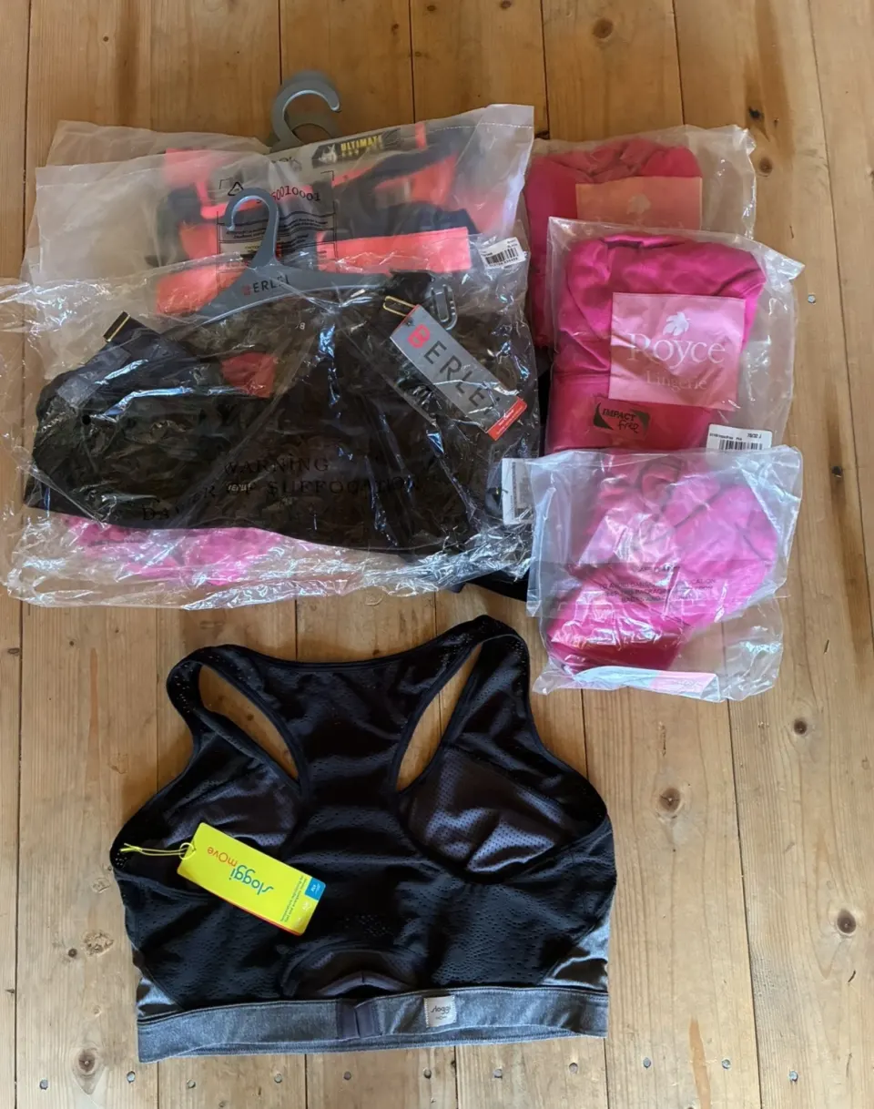 12 Mixed Brand Sports Bras Including Sloggi Royce Berlei