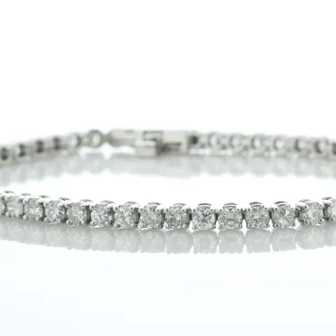 18ct White Gold Tennis Diamond Bracelet 4.73 Carats