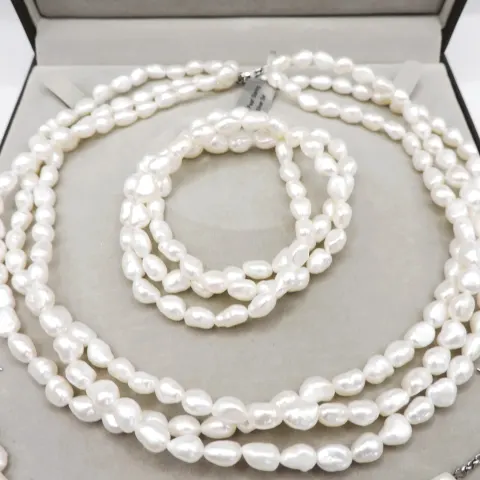  Cultured Pearl Necklace, Bracelet and Earrings Set New With Gift Box RRP £168