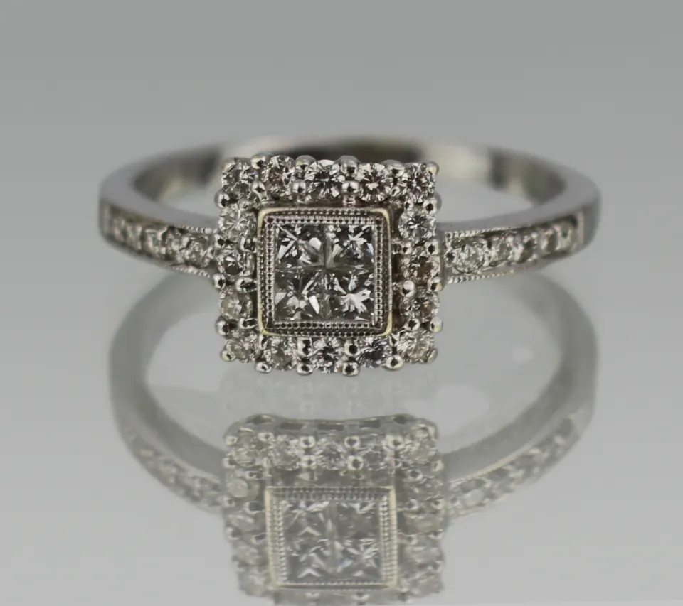 Diamond 18ct  White Gold Ring 0.70 carat