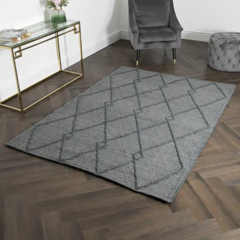 Grey Diamond Pattern Large Wool Rug RRP - £624