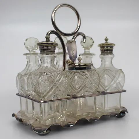 Fine Edwardian Silver Plated Crystal Cruet Set