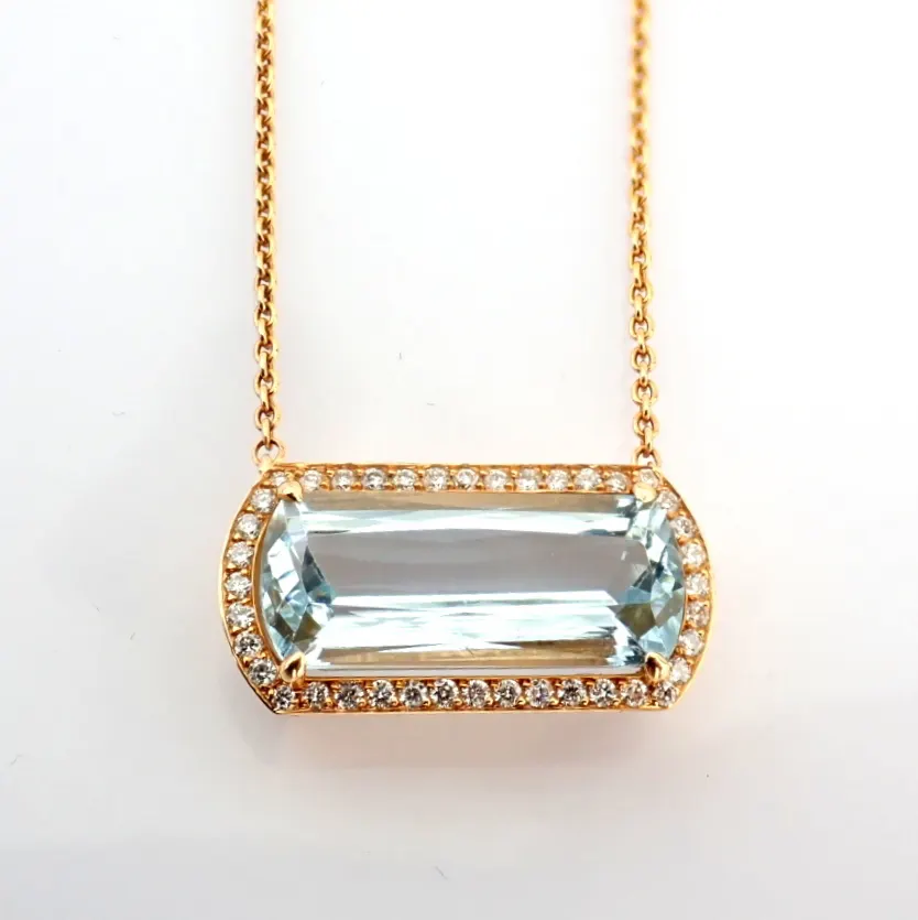 14K Rose Gold Necklace Detailed With Aquamarine and Brilliant Diamonds