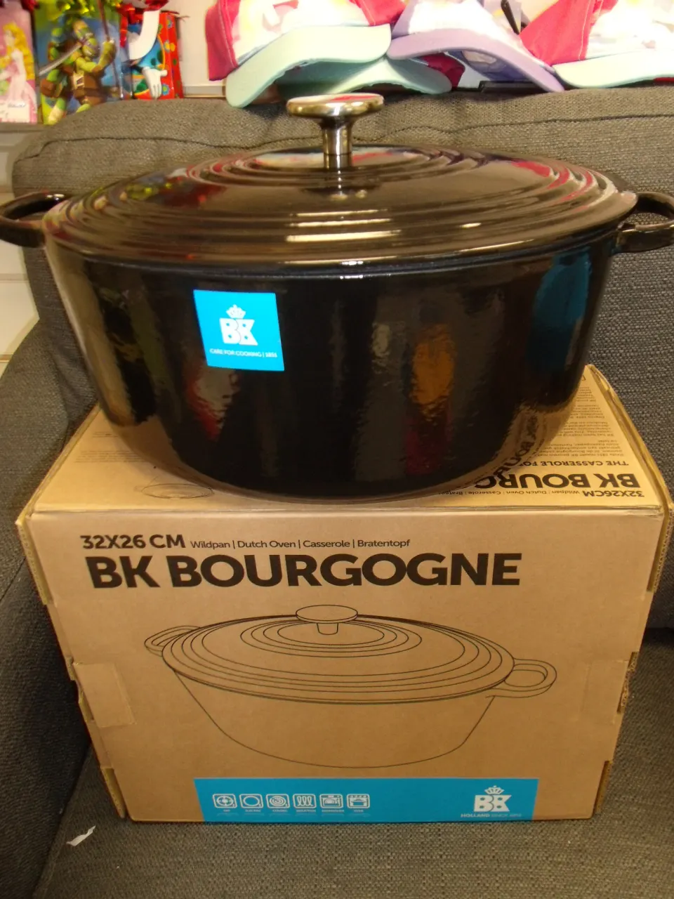 1pc Heavy Duty Premium Cast Iron 32cm BKK cooking pot in black - rrp £89.99